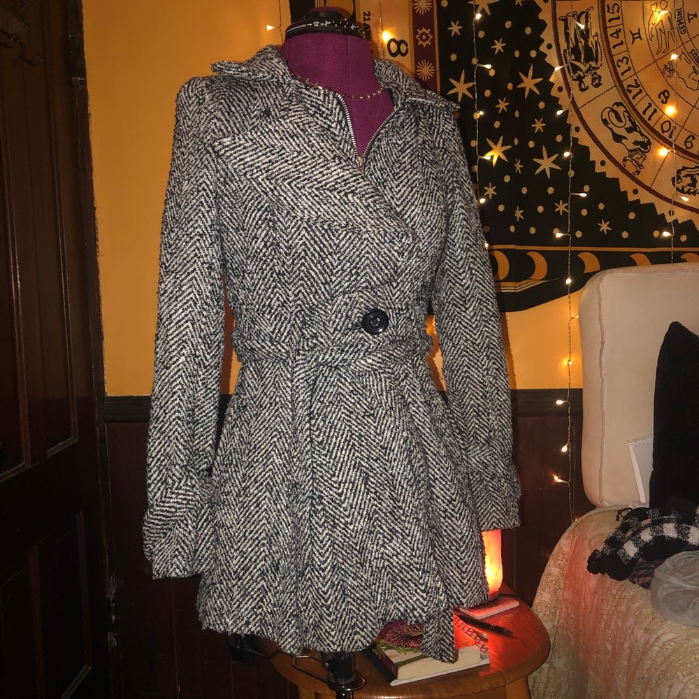 Herringbone cinched waist pea coat
